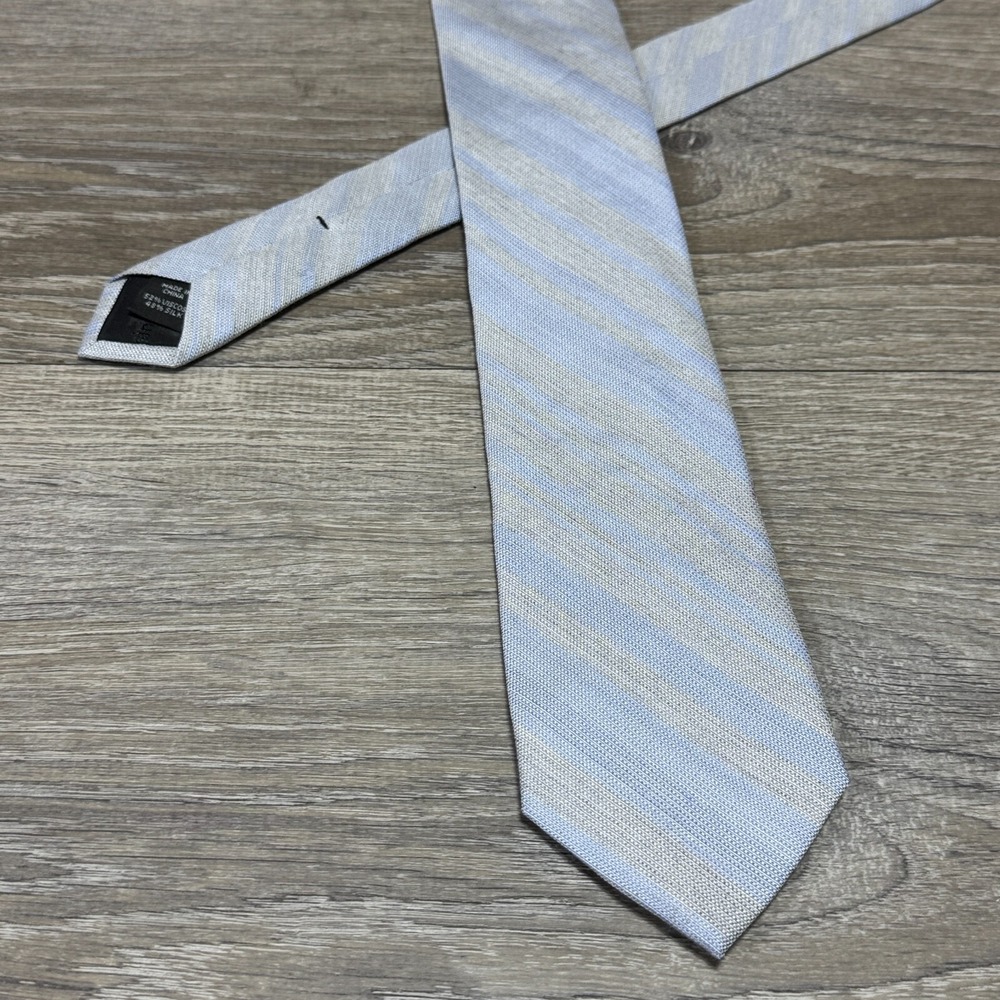 Clavin Klein Handmade Luxury Viscose & Silk Neck Tie Gray Silvery Blue‎ Striped